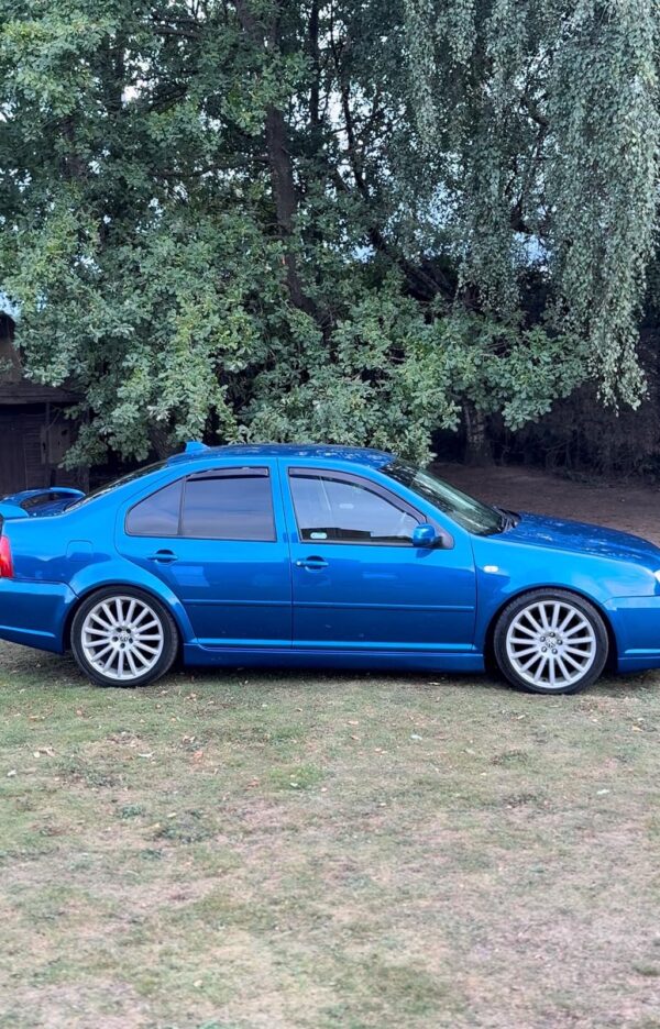 Vw Bora R Mk4 Fibreglass Rear Bumper R Line - Image 3