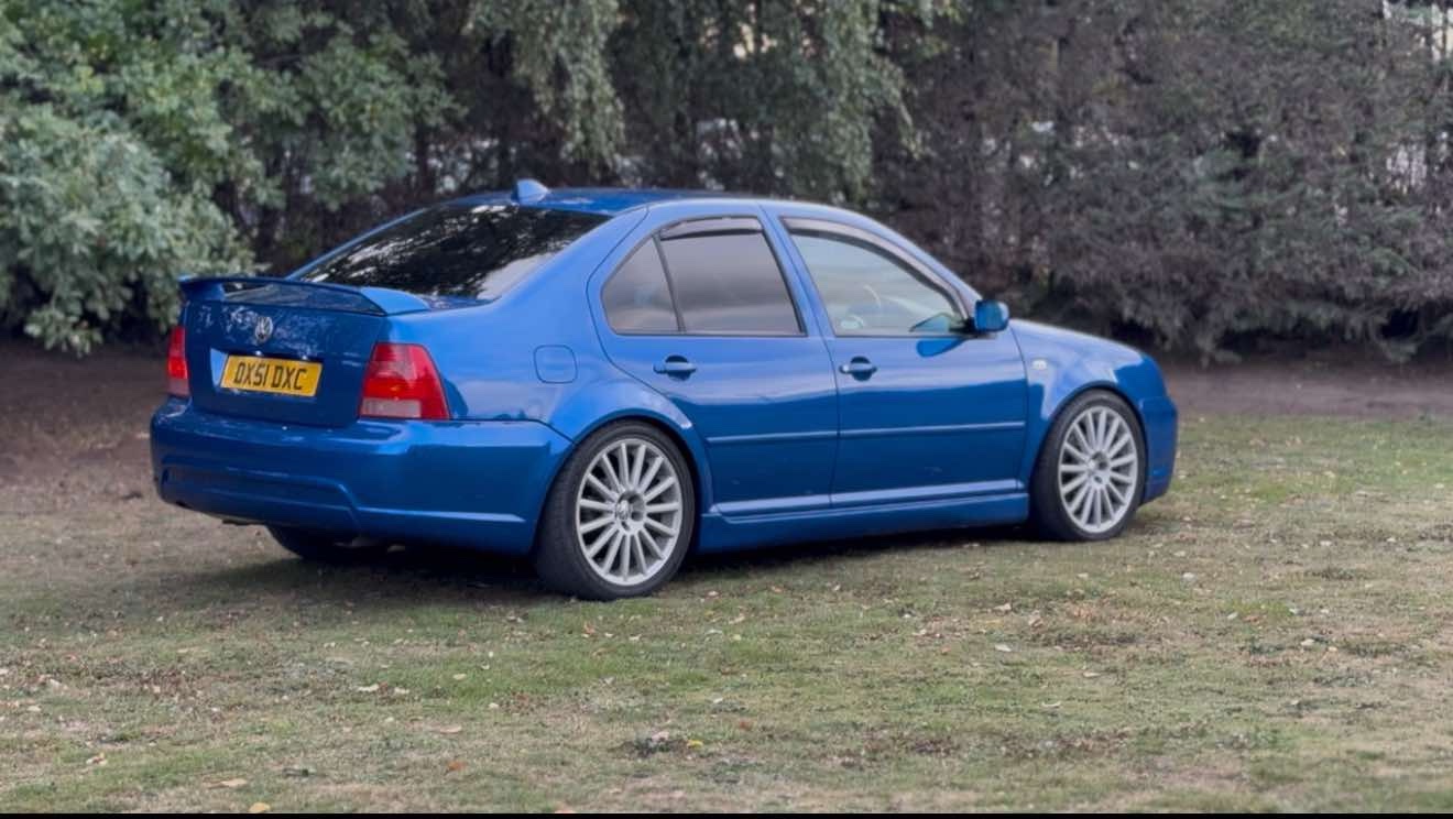 Vw Bora R Mk4 Fibreglass Rear Bumper R Line - Image 4