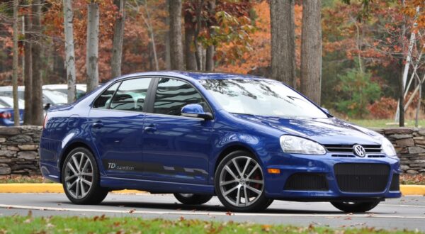 Vw Golf MK5 / MK6 and Jetta Mk5 Votex OEM Genuine Side Skirts - Image 5