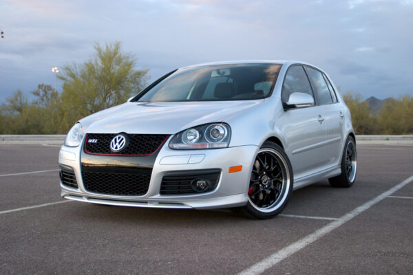 Vw Golf MK5 / MK6 and Jetta Mk5 Votex OEM Genuine Side Skirts - Image 2