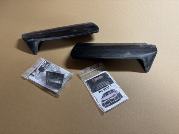 VW GOLF MK7 CARACTERE GRILL OEM Genuine